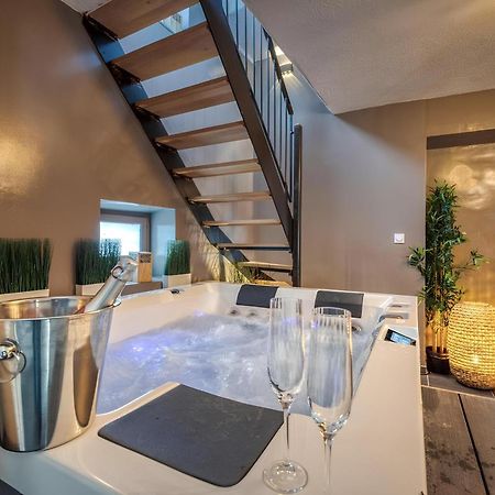50 Nuances D'Amour - Jacuzzi / Massage / Cinema Moirans Ngoại thất bức ảnh