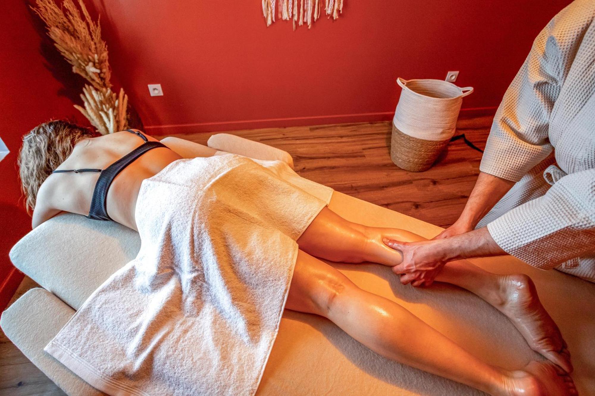 50 Nuances D'Amour - Jacuzzi / Massage / Cinema Moirans Ngoại thất bức ảnh